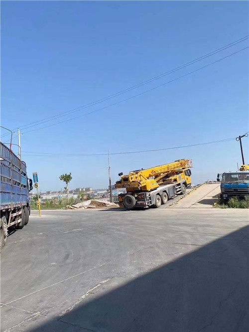 江岸区25吨吊车的租赁价格大概是多少？