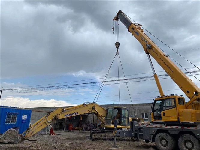 江岸区25吨吊车的工作半径是多少？